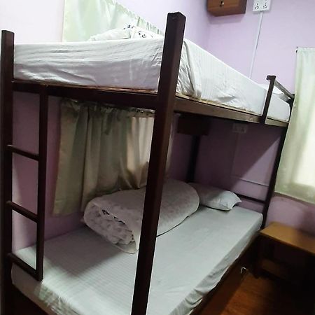 Margik Backpackers Hostel Pokhara Extérieur photo