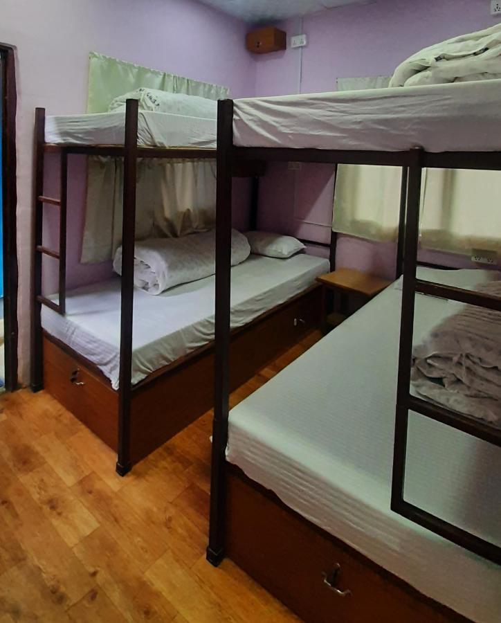 Margik Backpackers Hostel Pokhara Extérieur photo