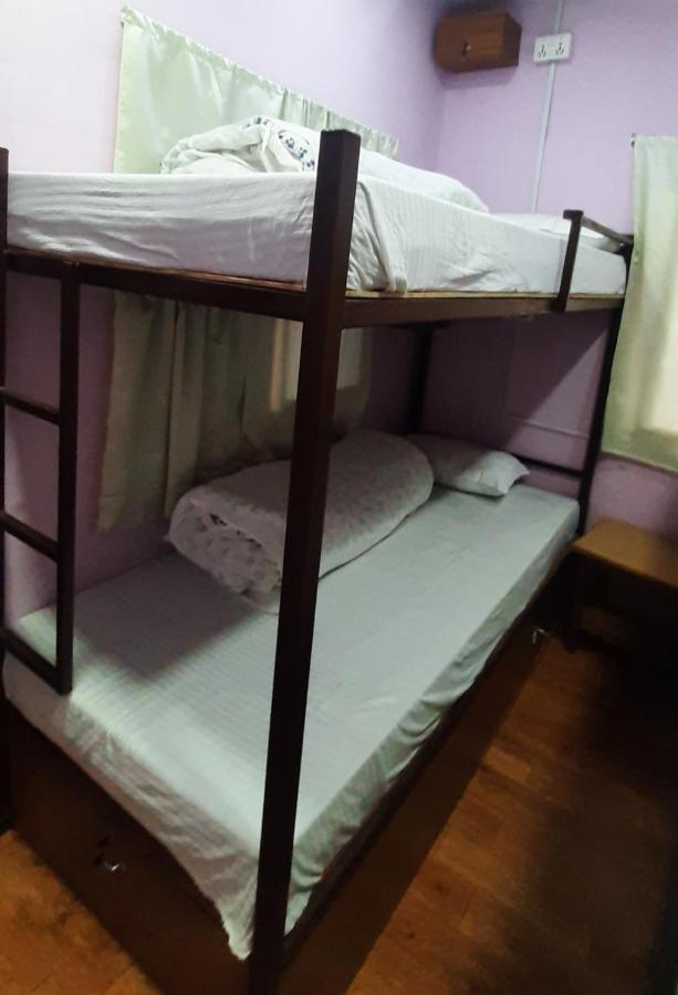 Margik Backpackers Hostel Pokhara Extérieur photo