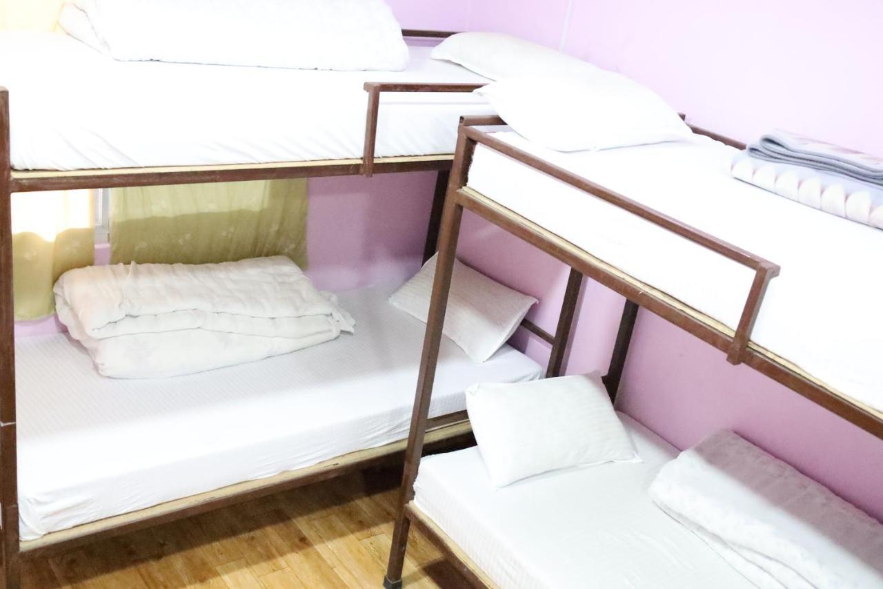 Margik Backpackers Hostel Pokhara Extérieur photo