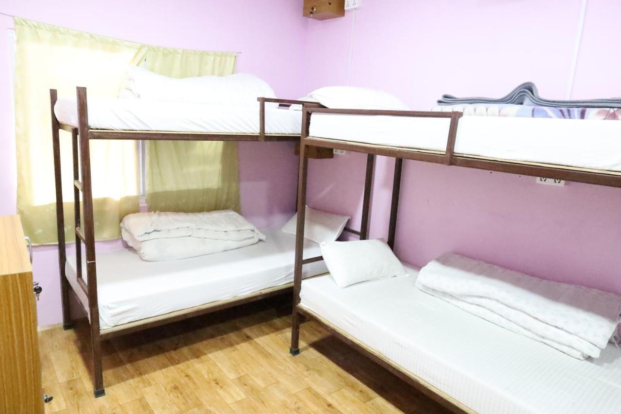 Margik Backpackers Hostel Pokhara Extérieur photo