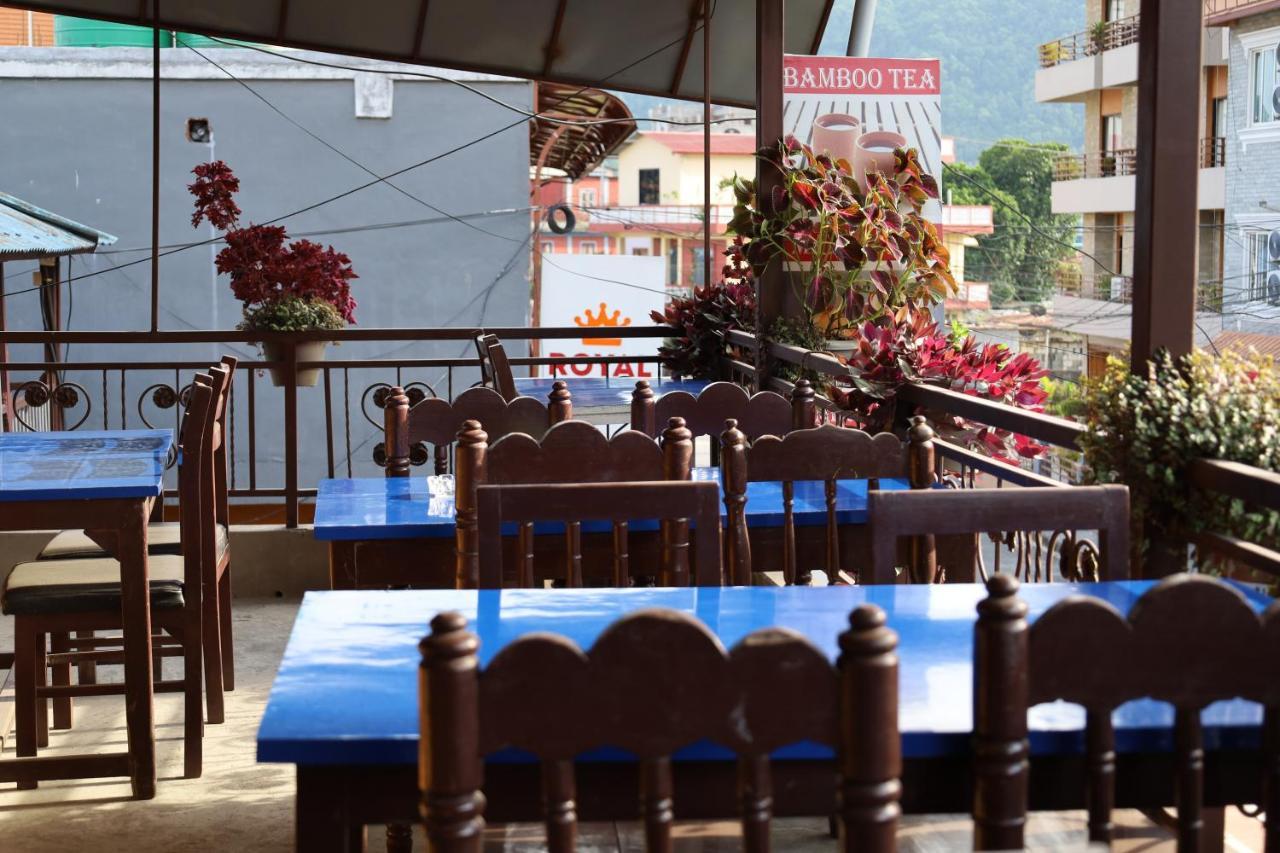 Margik Backpackers Hostel Pokhara Extérieur photo